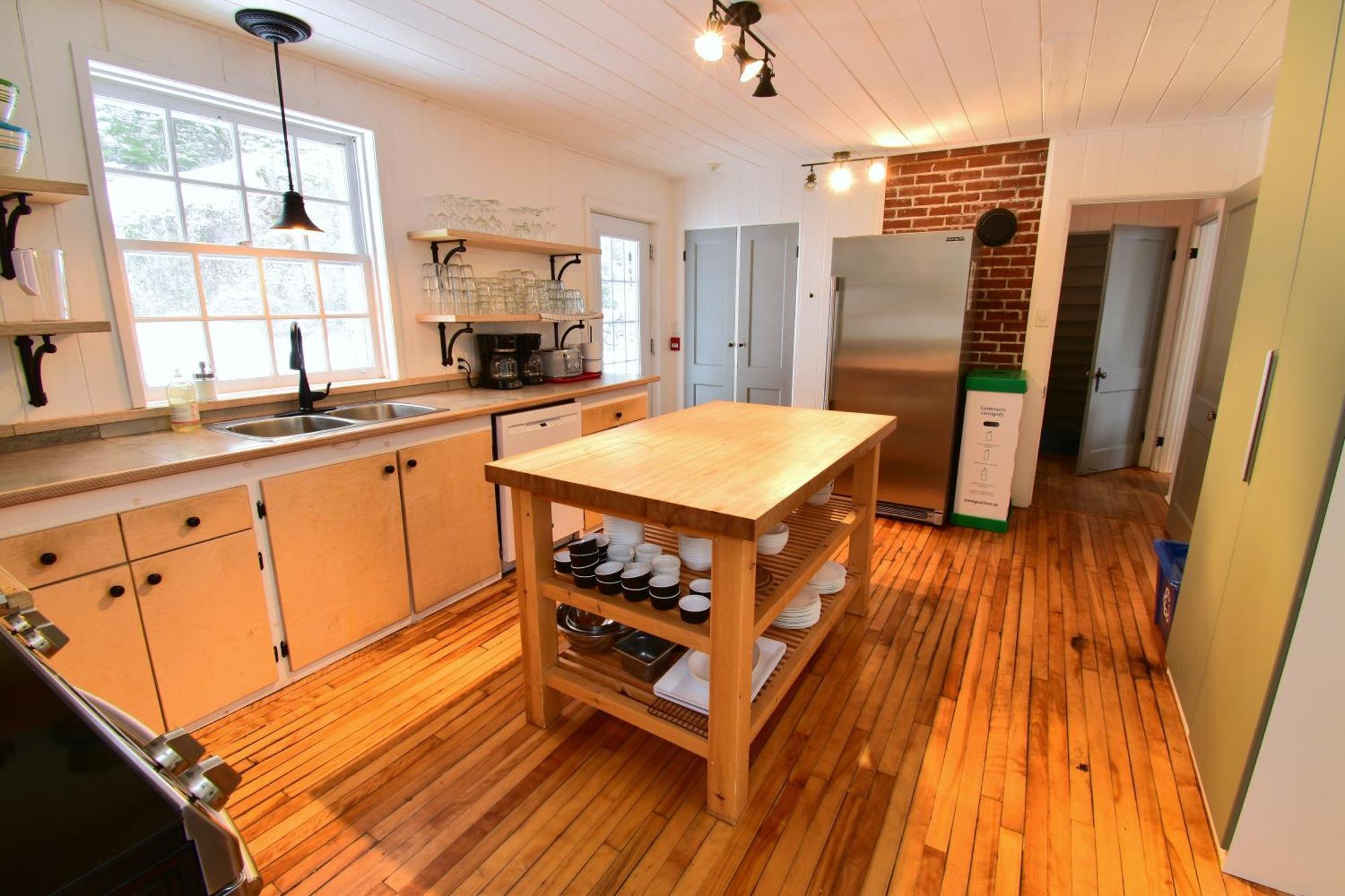 Le Partage Lodge: Destination Plein Air Et Sociale Val-Morin Bagian luar foto