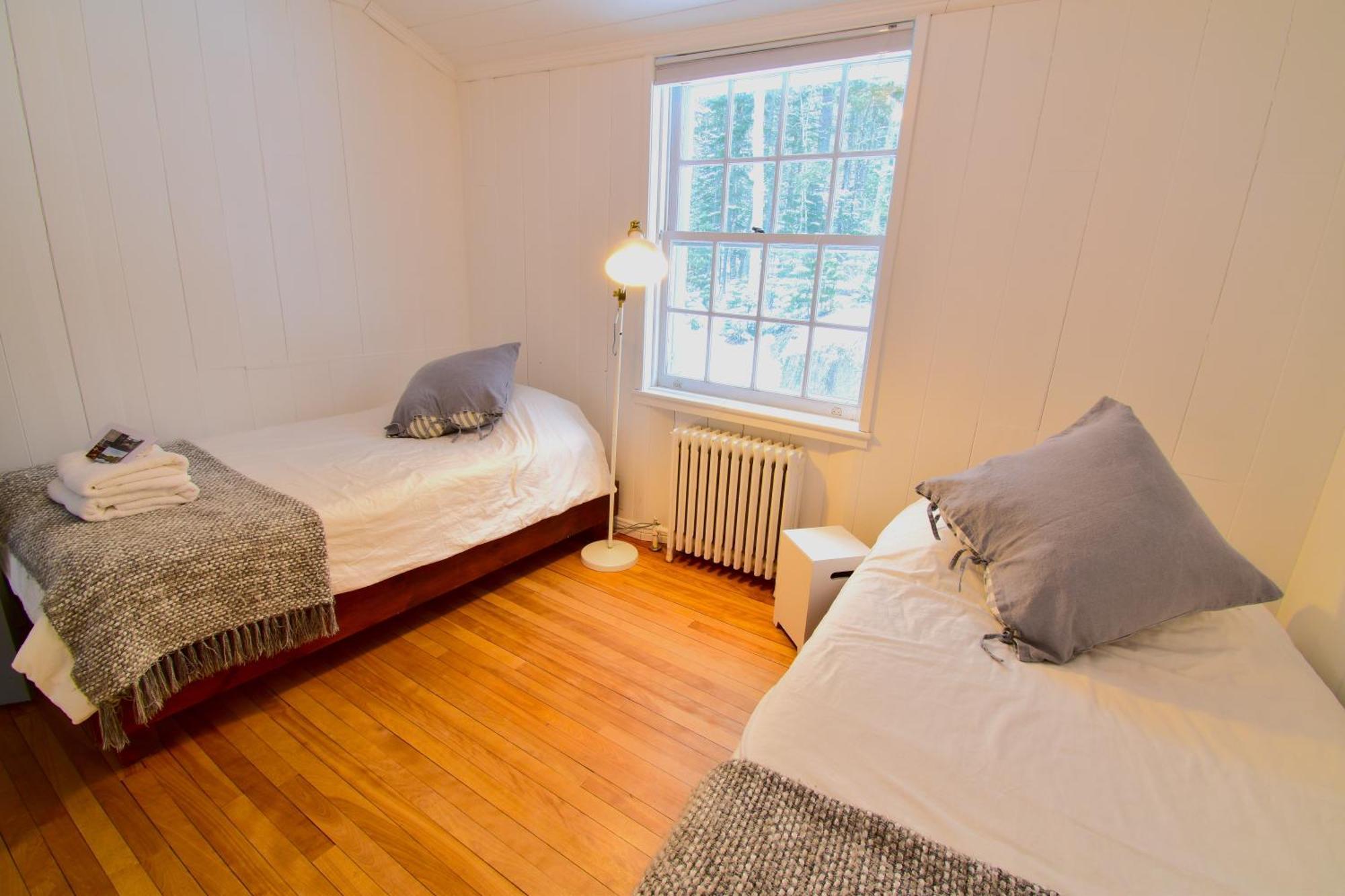 Le Partage Lodge: Destination Plein Air Et Sociale Val-Morin Bagian luar foto