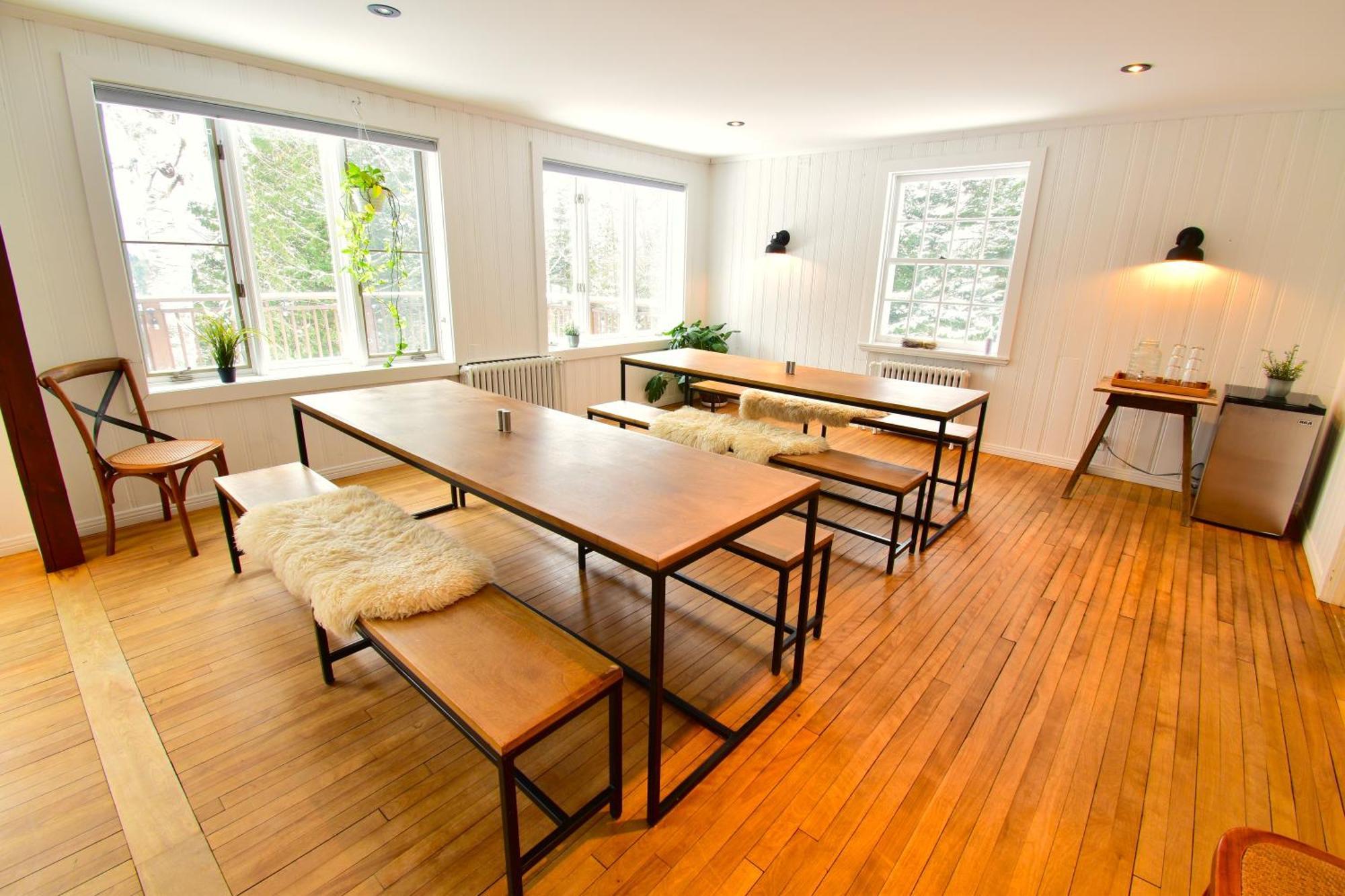 Le Partage Lodge: Destination Plein Air Et Sociale Val-Morin Bagian luar foto