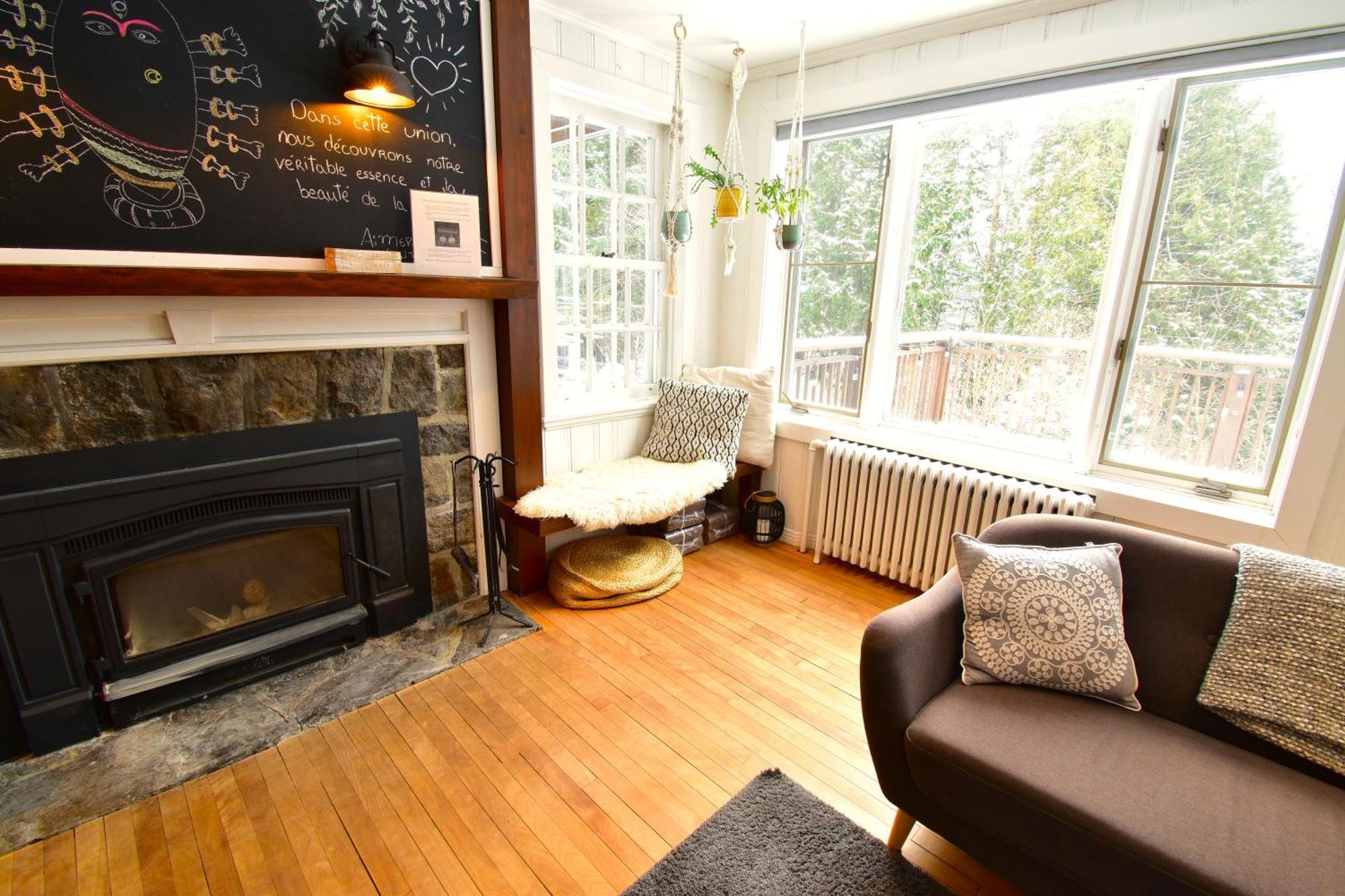 Le Partage Lodge: Destination Plein Air Et Sociale Val-Morin Bagian luar foto